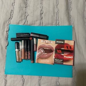 Lip gloss & lip stick